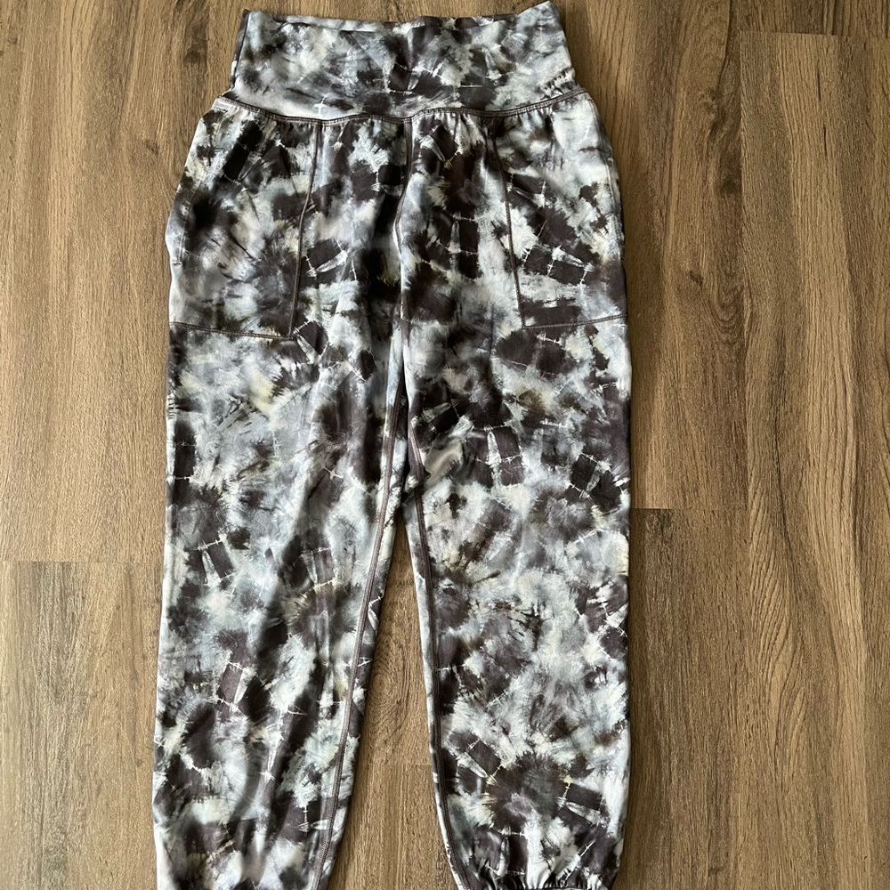 Athleta Salutation Joggers